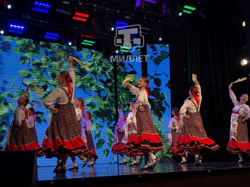 Фестиваль славянской культуры «Обжинки» прошёл в Симферополе Фестиваль славянской культуры «Обжинки» прошёл в Симферополе