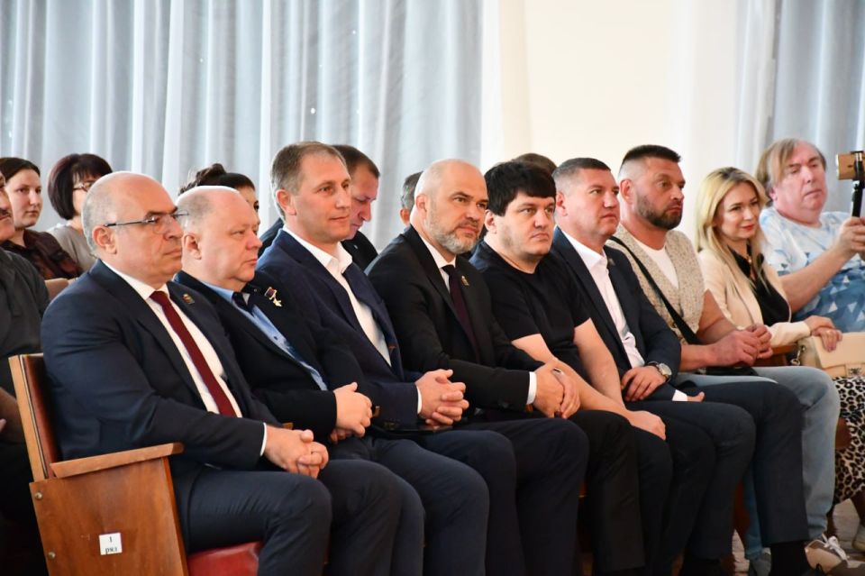 В Дебальцево отметили День города В Дебальцево отметили День города