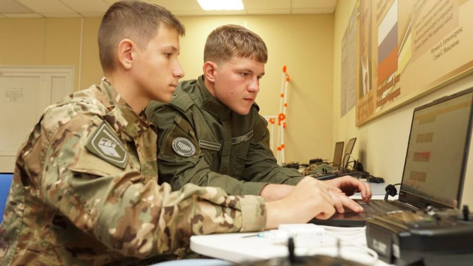 Команда Центра «ВОИН» впервые примет участие в финале Всероссийской военно-патриотической игры «Зарница 2.0» Команда Центра «ВОИН» впервые примет участие в финале Всероссийской военно-патриотической игры «Зарница 2.0»