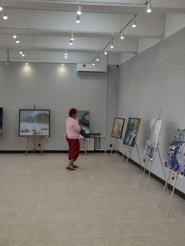 Мариуполь/Липецк: в музее – новая выставка картин Мариуполь/Липецк: в музее – новая выставка картин