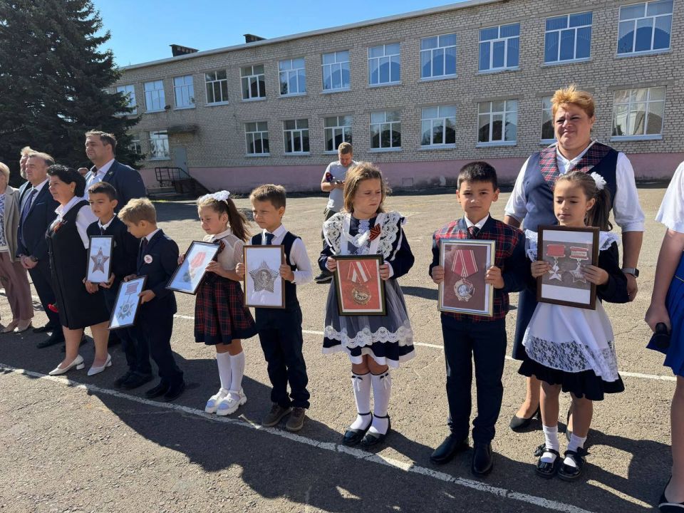 Герои никогда не умирают, Герои никогда не умирают,