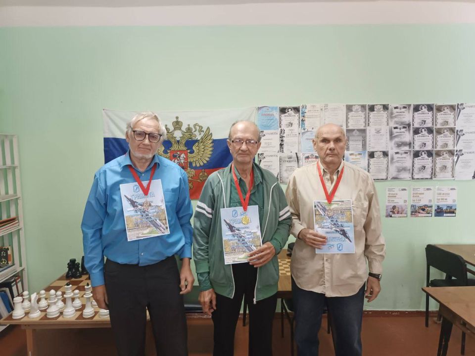 Сегодня года в ШШК «Интеллект» проходило три турнира по быстрым шахматам посвященных Дню города Харцызска Сегодня года в ШШК «Интеллект» проходило три турнира по быстрым шахматам посвященных Дню города Харцызска