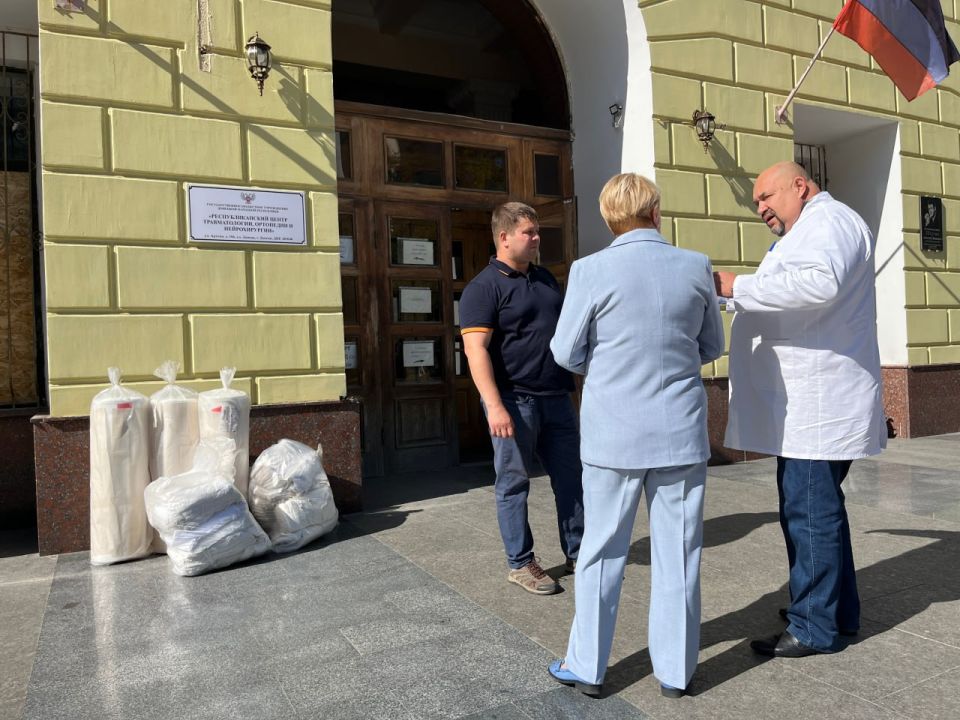 В рамках проекта «Выбирай свое» заместитель председателя #Комитет_по_труду_занятости_социальной_политики_и_делам_ветеранов Юлия Крюкова (фракция «Единая Россия») и депутат #Комитет_по_поддержке_участников_СВО Дмитрий Плетень... В рамках проекта «Выбирай свое» заместитель председателя #Комитет_по_труду_занятости_социальной_политики_и_делам_ветеранов Юлия Крюкова (фракция «Единая Россия») и депутат #Комитет_по_поддержке_участников_СВО Дмитрий Плетень...