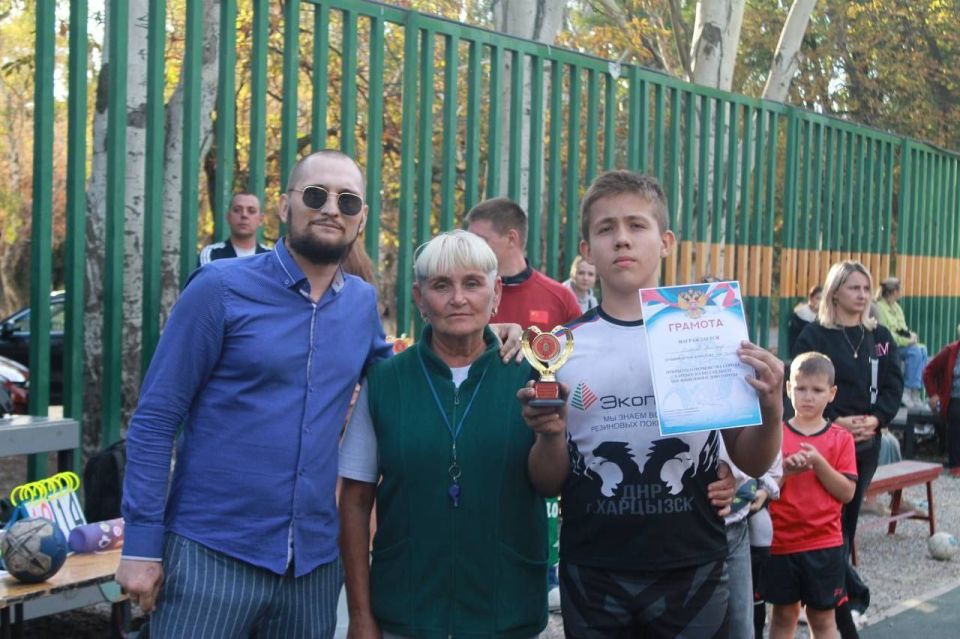 13 сентября 2025 г. на городской спортивной площадке прошло Открытое Первенство города Харцызска по гандболу, посвященное Дню города 13 сентября 2025 г. на городской спортивной площадке прошло Открытое Первенство города Харцызска по гандболу, посвященное Дню города