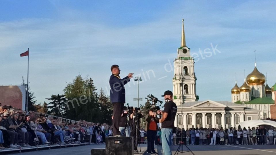 13 сентября в Туле в рамках празднования Дня города состоялся Всероссийский фестиваль духовых оркестров «ФАНФАРЫ ТУЛЬСКОГО КРЕМЛЯ» 13 сентября в Туле в рамках празднования Дня города состоялся Всероссийский фестиваль духовых оркестров «ФАНФАРЫ ТУЛЬСКОГО КРЕМЛЯ»
