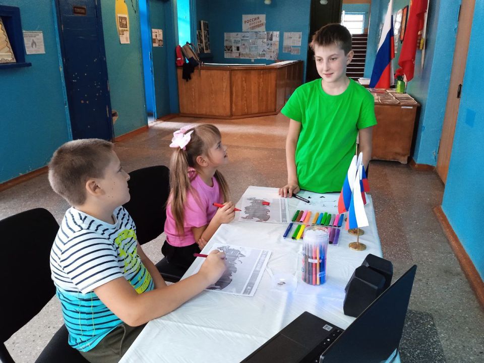 В МБУ "Зачатовский СДК" прошла беседа "Пограничник - профессия героическая" В МБУ "Зачатовский СДК" прошла беседа "Пограничник - профессия героическая"