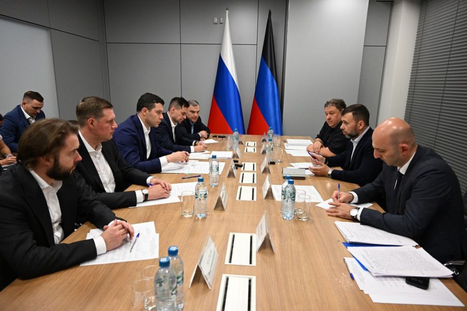 Денис Пушилин: Продолжим восстанавливать производства в Донбассе при поддержке Минпромторга России Денис Пушилин: Продолжим восстанавливать производства в Донбассе при поддержке Минпромторга России