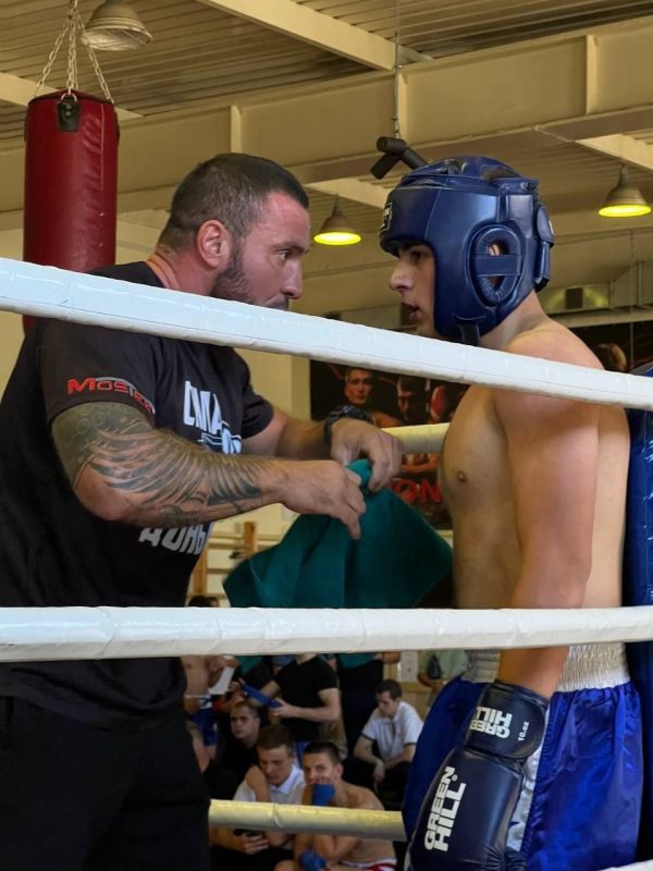 Спортсмены СК "Сила Донбасса" приняли участия в соревнованиях по кикбоксингу в г. Донецк Спортсмены СК "Сила Донбасса" приняли участия в соревнованиях по кикбоксингу в г. Донецк