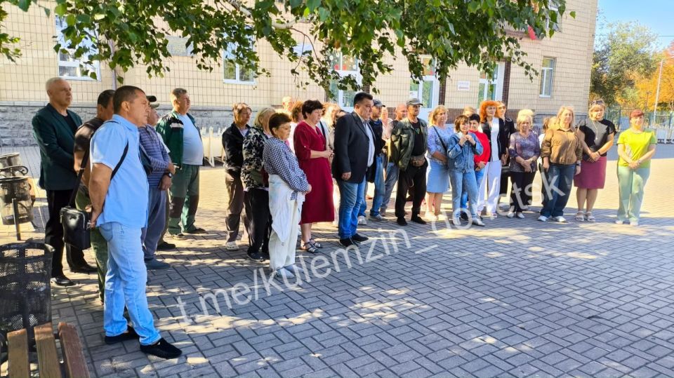 В Петровском районе состоялась встреча с трудовыми коллективами учреждений культуры района В Петровском районе состоялась встреча с трудовыми коллективами учреждений культуры района