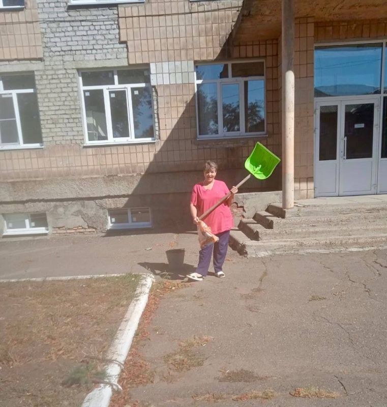 Субботник в Иловайске: благоустройство в рамках проекта «Городская среда» Субботник в Иловайске: благоустройство в рамках проекта «Городская среда»
