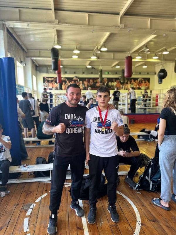 Спортсмены СК "Сила Донбасса" приняли участия в соревнованиях по кикбоксингу в г. Донецк Спортсмены СК "Сила Донбасса" приняли участия в соревнованиях по кикбоксингу в г. Донецк