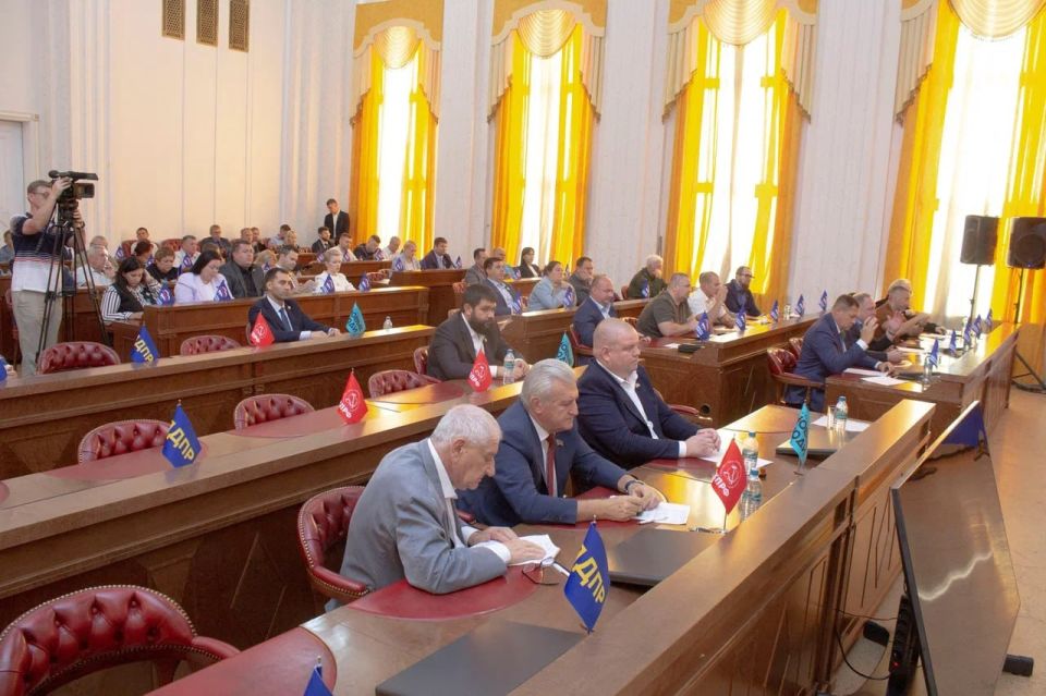 Сергей Прокопенко: Состоялось 71-е пленарное заседание Народного Совета Донецкой Народной Республики I созыва Сергей Прокопенко: Состоялось 71-е пленарное заседание Народного Совета Донецкой Народной Республики I созыва