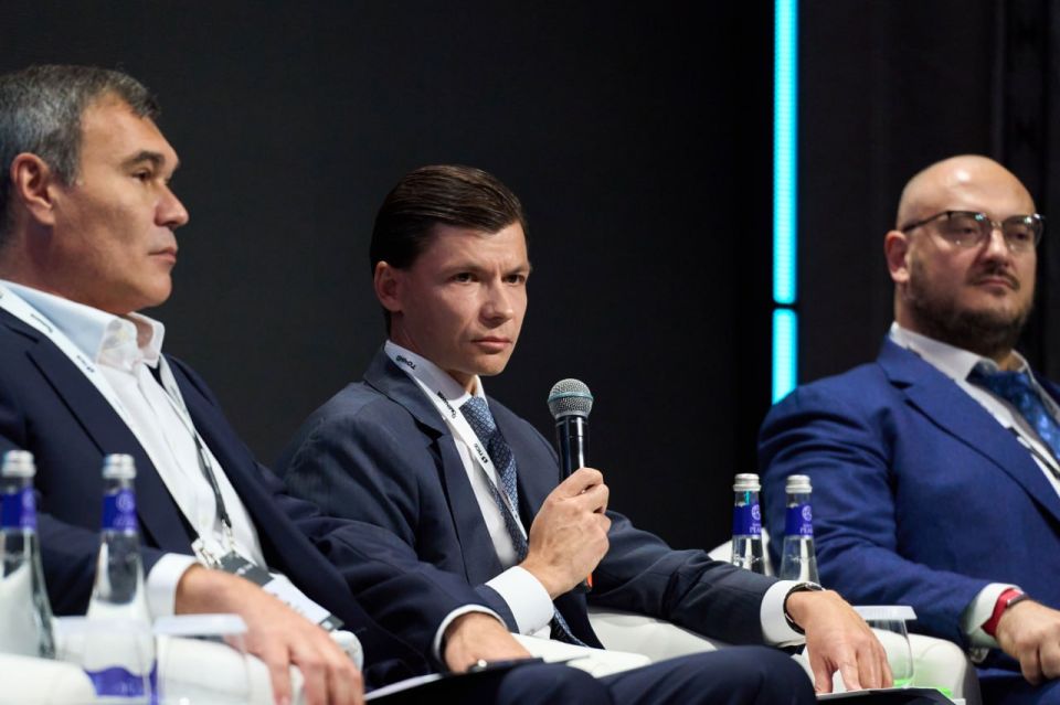 Гендиректор ФРТ рассказал о механизмах КРТ и СЭЗ на Конференции по развитию исторических территорий, Крыма и Севастополя Гендиректор ФРТ рассказал о механизмах КРТ и СЭЗ на Конференции по развитию исторических территорий, Крыма и Севастополя