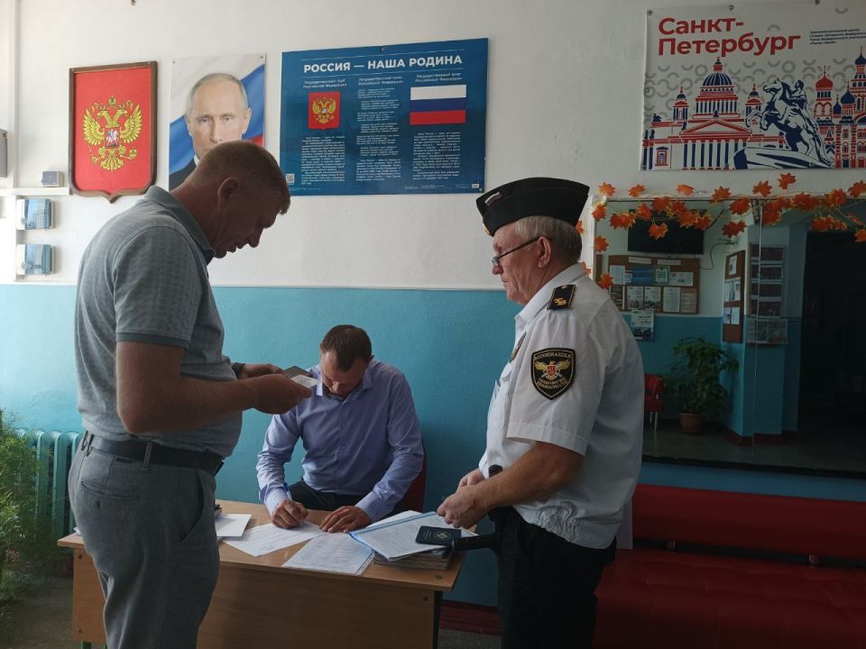 Сергей Юзвинкевич: Провел инспекцию организации охраны в ГБОУ "Старченковская школа Володарского м.о." и ГБОУ "Касьяновская школа Володарского м.о." Сергей Юзвинкевич: Провел инспекцию организации охраны в ГБОУ "Старченковская школа Володарского м.о." и ГБОУ "Касьяновская школа Володарского м.о."