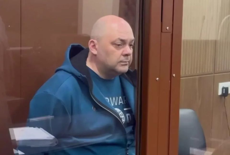  :         ,         ,        ,   ...