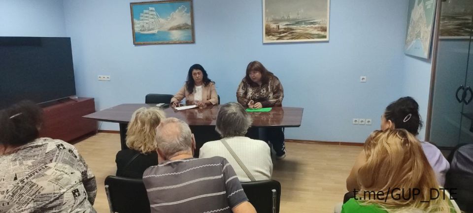 СОТРУДНИКИ ГУП ДНР «ДОНБАССТЕПЛОЭНЕРГО» ПРОДОЛЖАЮТ ПРОВОДИТЬ ВСТРЕЧИ С ГРАЖДАНАМИ СОТРУДНИКИ ГУП ДНР «ДОНБАССТЕПЛОЭНЕРГО» ПРОДОЛЖАЮТ ПРОВОДИТЬ ВСТРЕЧИ С ГРАЖДАНАМИ