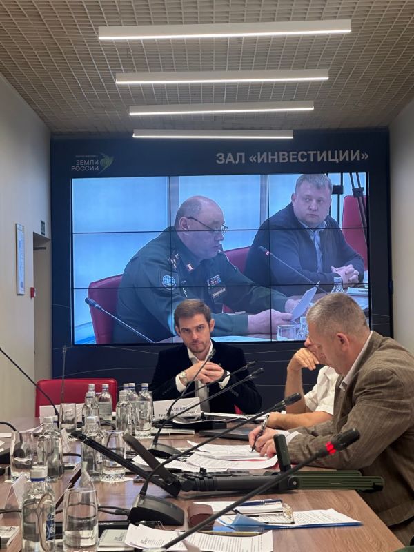Александр Дудник: Сегодня работаем на Всероссийском форуме «Земли России» Александр Дудник: Сегодня работаем на Всероссийском форуме «Земли России»