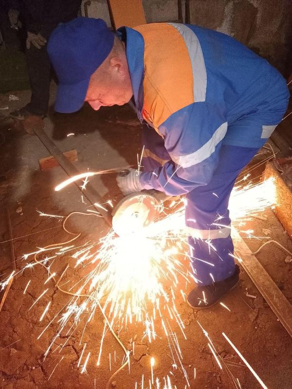 Владимирцы продолжают работать в Кировском Владимирцы продолжают работать в Кировском