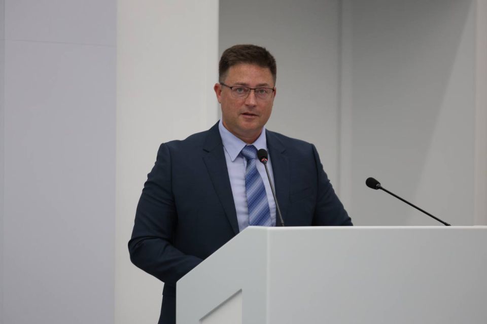 В Салехарде проходит Всероссийское совещание с руководителями органов ЗАГС В Салехарде проходит Всероссийское совещание с руководителями органов ЗАГС