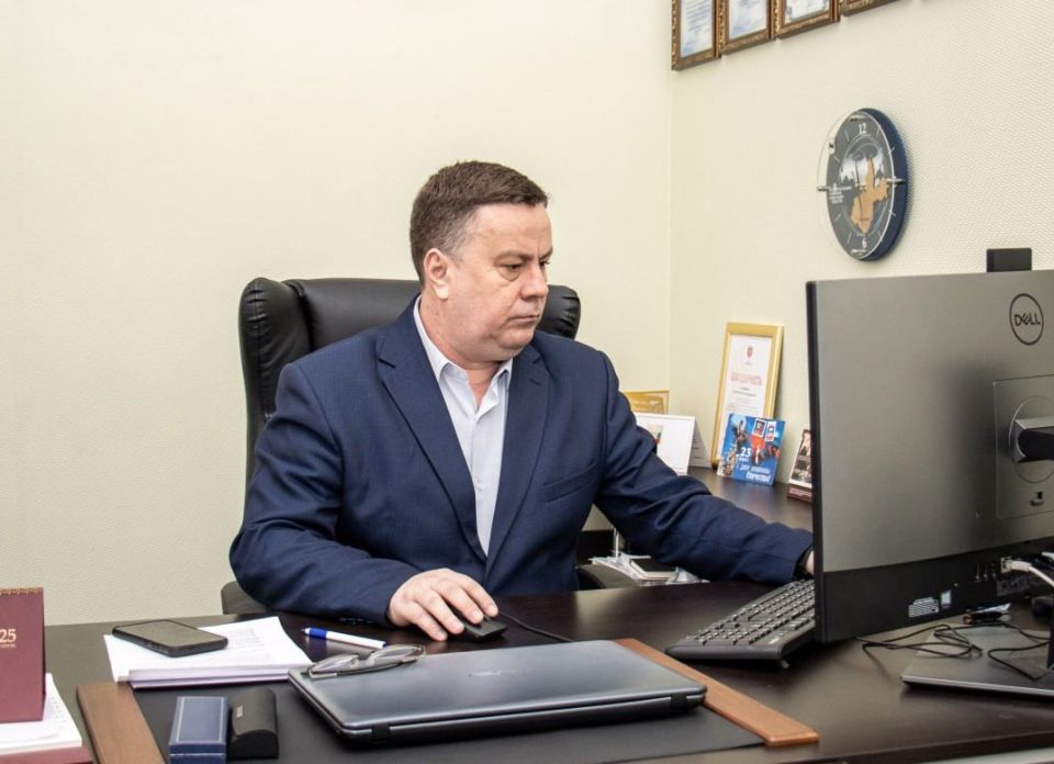 Константин Кузьмин: В плановом порядке принял участие в еженедельном оперативном совещании Главы ДНР Дениса Пушилина с Правительством Константин Кузьмин: В плановом порядке принял участие в еженедельном оперативном совещании Главы ДНР Дениса Пушилина с Правительством