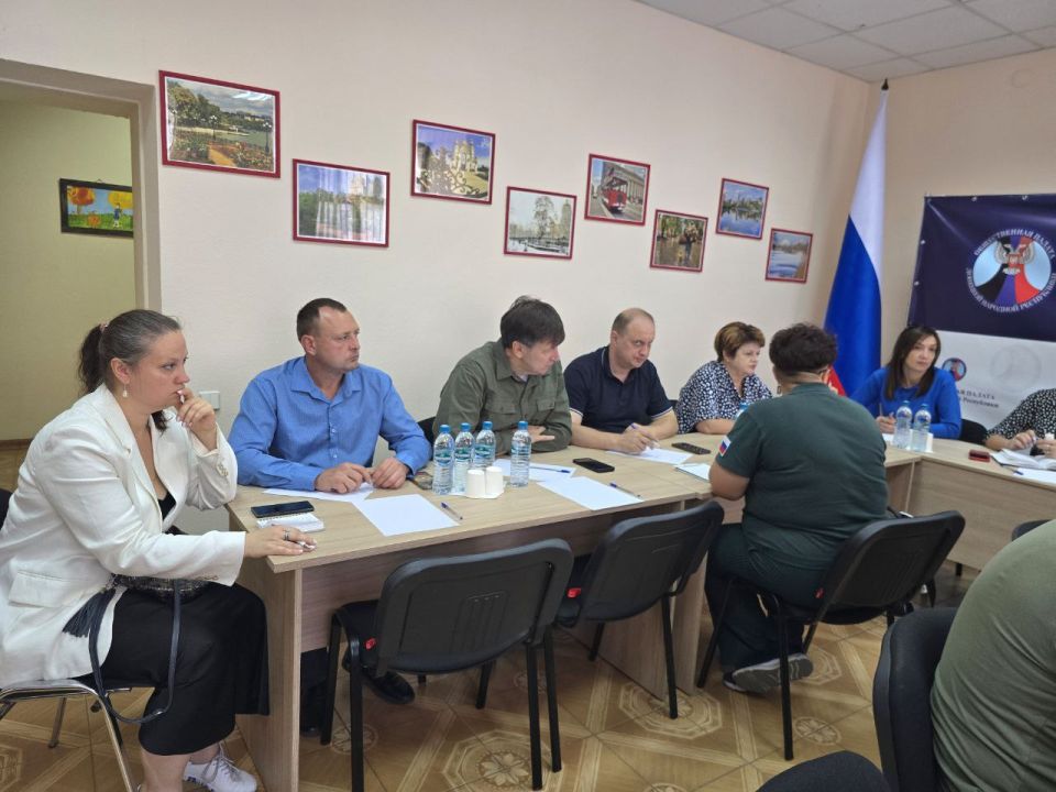 Дмитрий Огилец: Принял участие в заседании рабочей группы по вопросам обеспечения деятельности ветеранских организаций, на котором присутствовали представители государственных структур, руководители общественных организаций Дмитрий Огилец: Принял участие в заседании рабочей группы по вопросам обеспечения деятельности ветеранских организаций, на котором присутствовали представители государственных структур, руководители общественных организаций