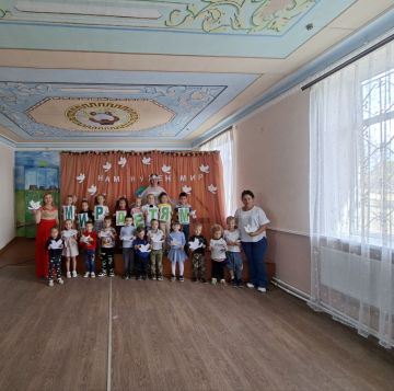 Николай Михайлов: В Старобешевском округе прошла литературно-музыкальная композиция "Нам нужен мир"