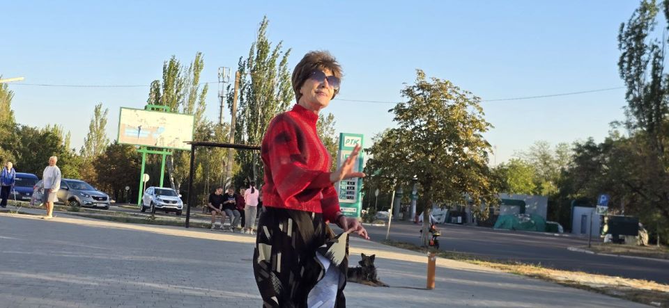 Еженедельный воскресный танцевальный вечер для "Старшего поколения" прошел на ура! Еженедельный воскресный танцевальный вечер для "Старшего поколения" прошел на ура!