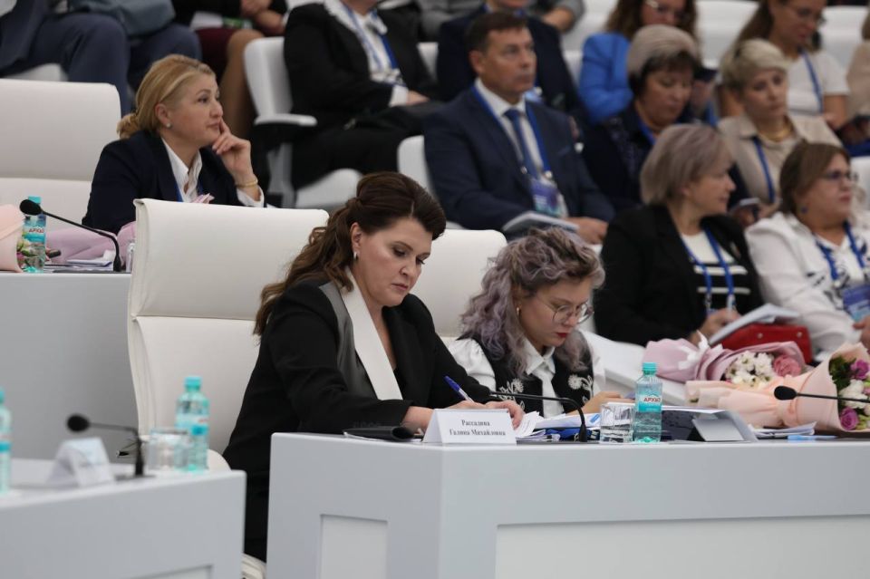 В Салехарде проходит Всероссийское совещание с руководителями органов ЗАГС В Салехарде проходит Всероссийское совещание с руководителями органов ЗАГС