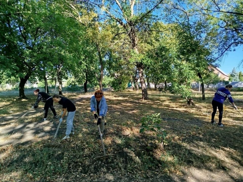 «Зелёная Россия». С 6 по 27 сентября 2025 года в нашей стране проходит Всероссийский экологический субботник «Зелёная Россия», который объединяет участников всех возрастов и профессий! Этот замечательный проект направлен на... «Зелёная Россия». С 6 по 27 сентября 2025 года в нашей стране проходит Всероссийский экологический субботник «Зелёная Россия», который объединяет участников всех возрастов и профессий! Этот замечательный проект направлен на...