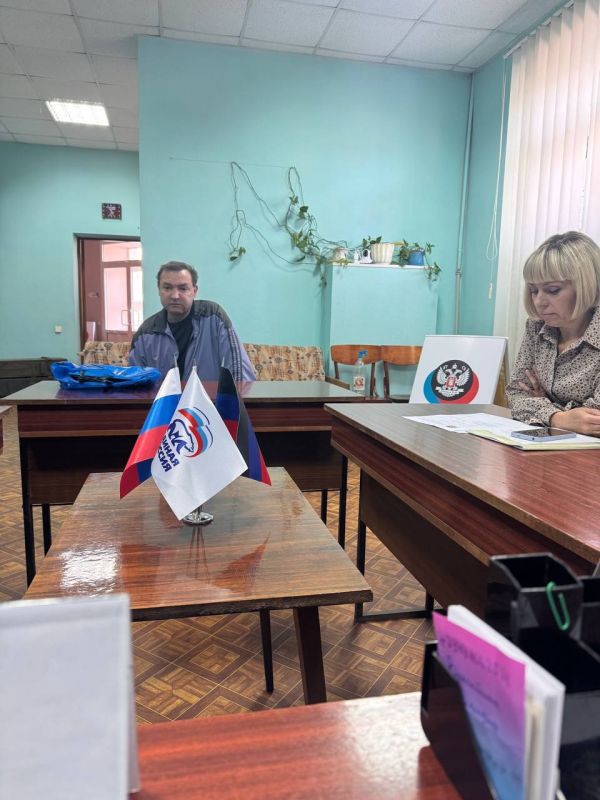 Роман Конев: Состоялся приём граждан депутатом Горловского городского совета Донецкой Народной Республики первого созыва Эдуардом Полепкиным Роман Конев: Состоялся приём граждан депутатом Горловского городского совета Донецкой Народной Республики первого созыва Эдуардом Полепкиным