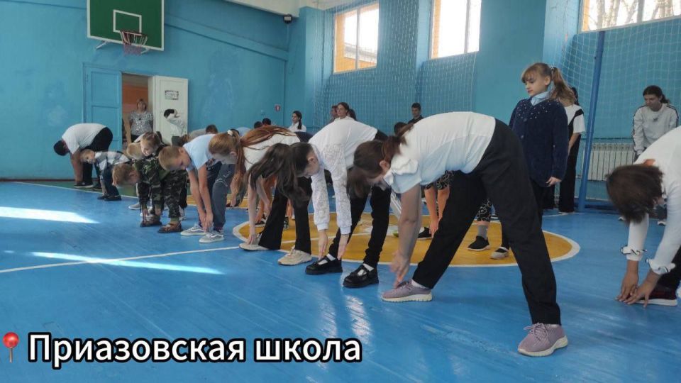 В рамках проекта «Детский спорт» в Мангушском округе стартовала акция «Зарядка от нас – здоровье для вас» В рамках проекта «Детский спорт» в Мангушском округе стартовала акция «Зарядка от нас – здоровье для вас»