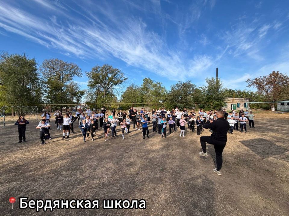 Акция «Зарядка от нас – здоровье для вас» продолжается и набирает обороты Акция «Зарядка от нас – здоровье для вас» продолжается и набирает обороты