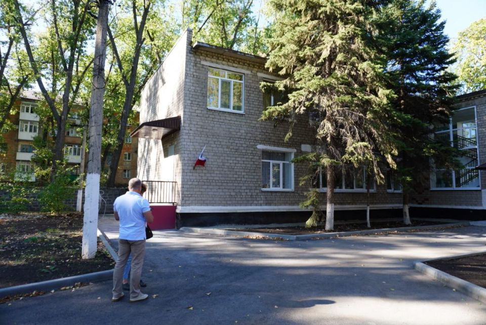 Александр Шатов: Сахалинский Министр проверил ремонт шахтерского соццентра Александр Шатов: Сахалинский Министр проверил ремонт шахтерского соццентра