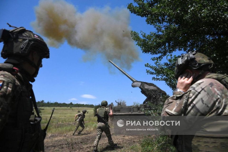 Боевая работа расчёта 203-мм самоходной пушки 2С7М «Малка» из состава группировки войск «Центр» на Покровском (Красноармейском) направлении Боевая работа расчёта 203-мм самоходной пушки 2С7М «Малка» из состава группировки войск «Центр» на Покровском (Красноармейском) направлении