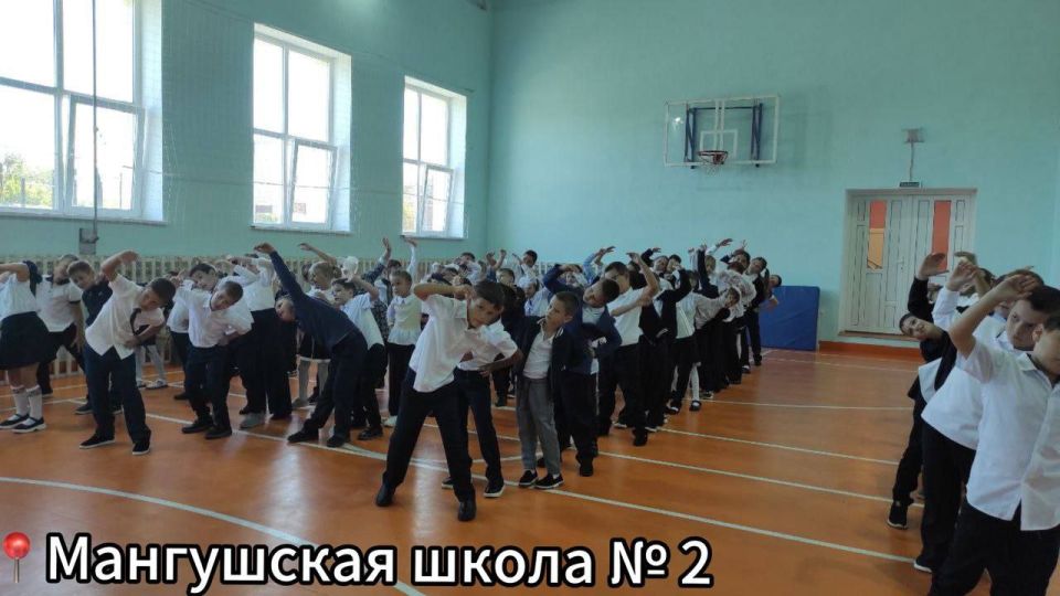 В рамках проекта «Детский спорт» в Мангушском округе стартовала акция «Зарядка от нас – здоровье для вас» В рамках проекта «Детский спорт» в Мангушском округе стартовала акция «Зарядка от нас – здоровье для вас»