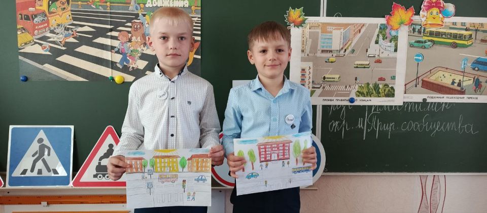 В рамках исполнения годового плана в ГБОУ «Мироновская школа №10 г. о. Дебальцево» проходит месячник безопасности на дороге В рамках исполнения годового плана в ГБОУ «Мироновская школа №10 г. о. Дебальцево» проходит месячник безопасности на дороге