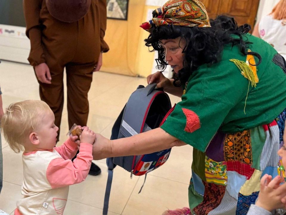 В Харцызске для детей ветеранов-защитников Родины организовали праздник В Харцызске для детей ветеранов-защитников Родины организовали праздник