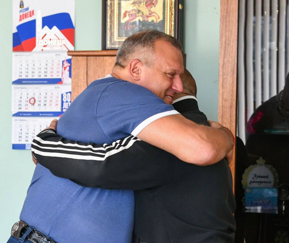 «Получил тяжелейшие травмы, навсегда изменившие жизнь»: В ДНР помогут с протезированием коммунальщику, попавшему под обстрел «Получил тяжелейшие травмы, навсегда изменившие жизнь»: В ДНР помогут с протезированием коммунальщику, попавшему под обстрел