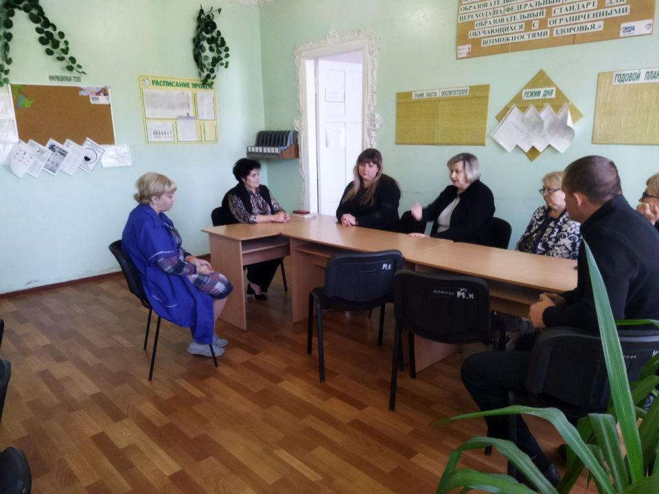 Иван Приходько: В Никитовском районе Горловки состоялись встречи с жителями Иван Приходько: В Никитовском районе Горловки состоялись встречи с жителями