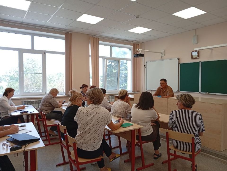 Недавно в администрации Волновахского муниципального округа состоялась встреча управляющего делами Марии Васильевой с руководителями структурных подразделений Недавно в администрации Волновахского муниципального округа состоялась встреча управляющего делами Марии Васильевой с руководителями структурных подразделений