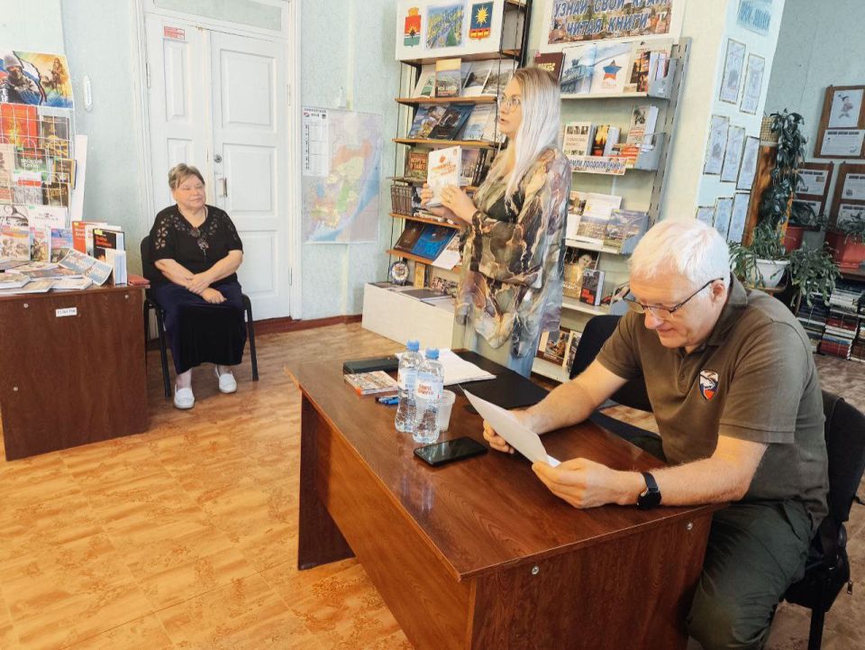 Презентация книги «Помните: мы победили и вы - победите!» в Торезе: Вокальная эпопея, вдохновленная подвигами прошлого и настоящего Презентация книги «Помните: мы победили и вы - победите!» в Торезе: Вокальная эпопея, вдохновленная подвигами прошлого и настоящего