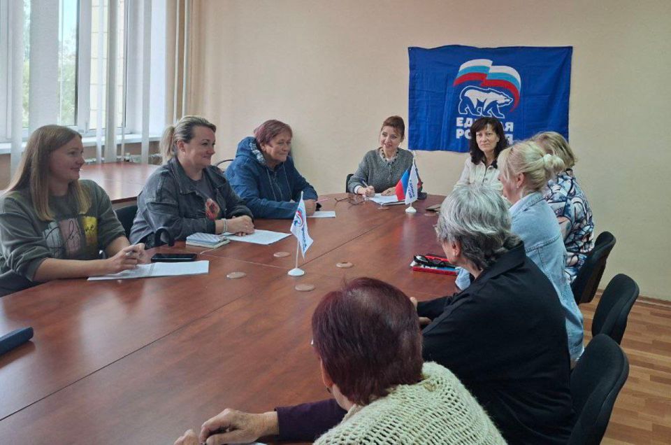 Валентин Левченко: В Киевском районе города Донецка продолжается работа по популяризации территориальных органов местного самоуправления (ТОС) Валентин Левченко: В Киевском районе города Донецка продолжается работа по популяризации территориальных органов местного самоуправления (ТОС)