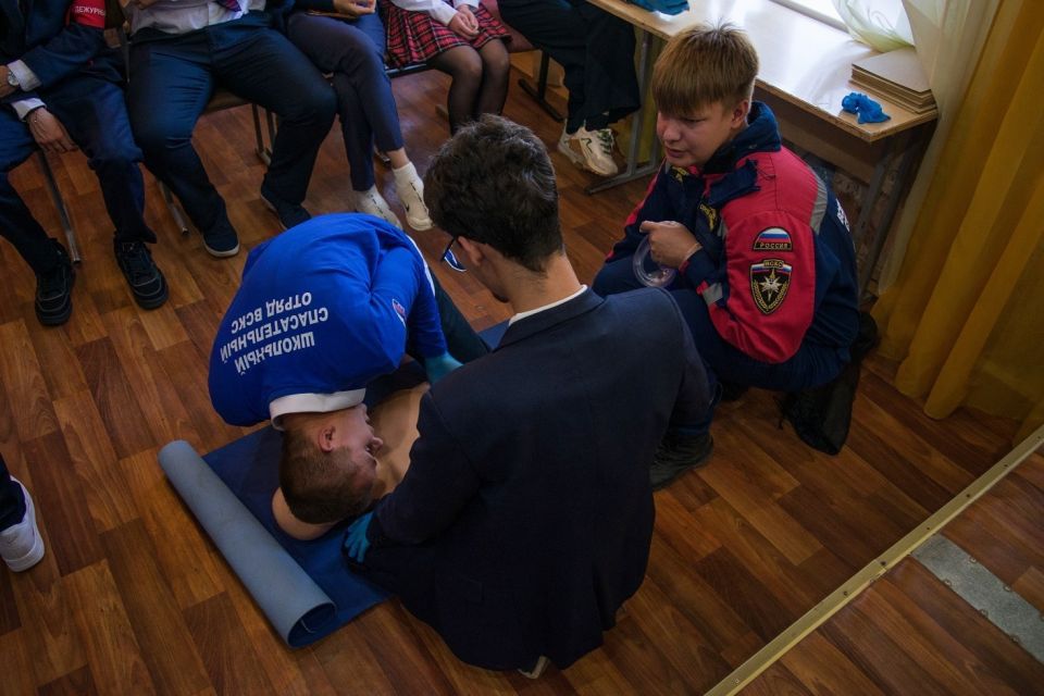 Бронежилет для рук. Медицинские перчатки – неотъемлемый элемент любой процедуры оказания первой помощи Бронежилет для рук. Медицинские перчатки – неотъемлемый элемент любой процедуры оказания первой помощи