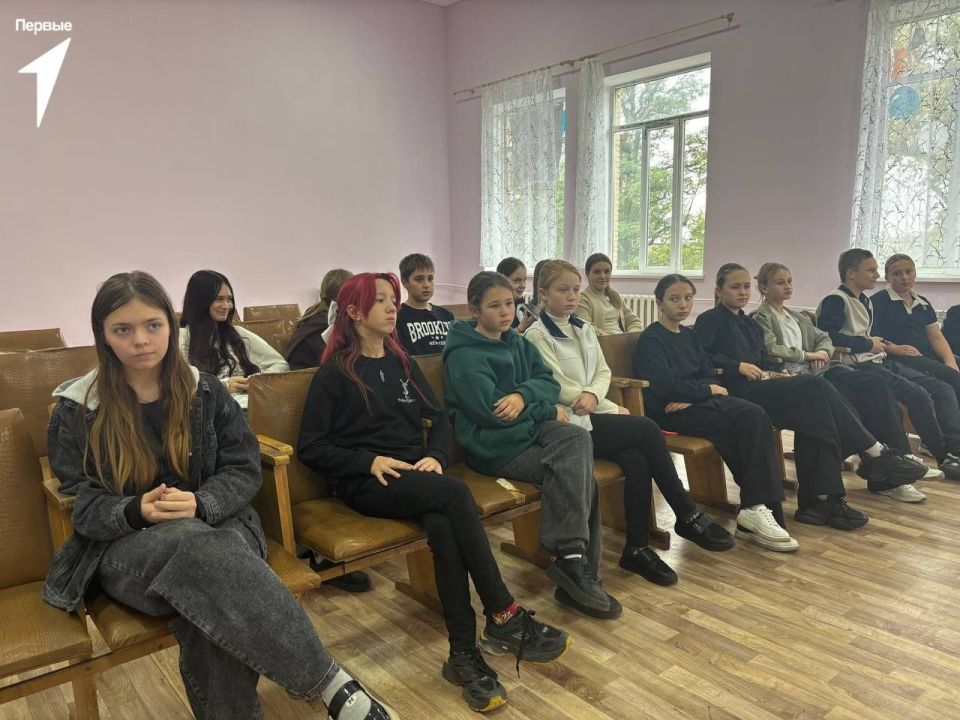 Страницы истории. Первые Школы №13 погрузились в историю Отечественной войны 1812 года Страницы истории. Первые Школы №13 погрузились в историю Отечественной войны 1812 года