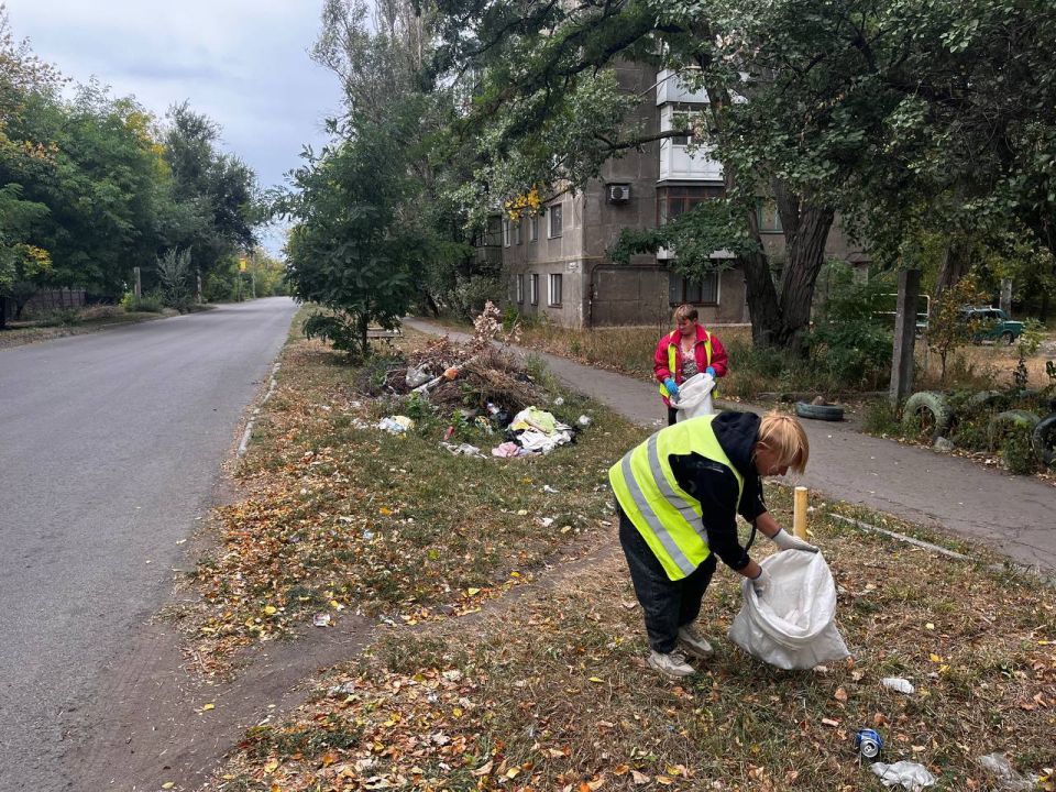 МУП «Простор» ежедневно выполняет все необходимые работы по содержанию городских улиц МУП «Простор» ежедневно выполняет все необходимые работы по содержанию городских улиц