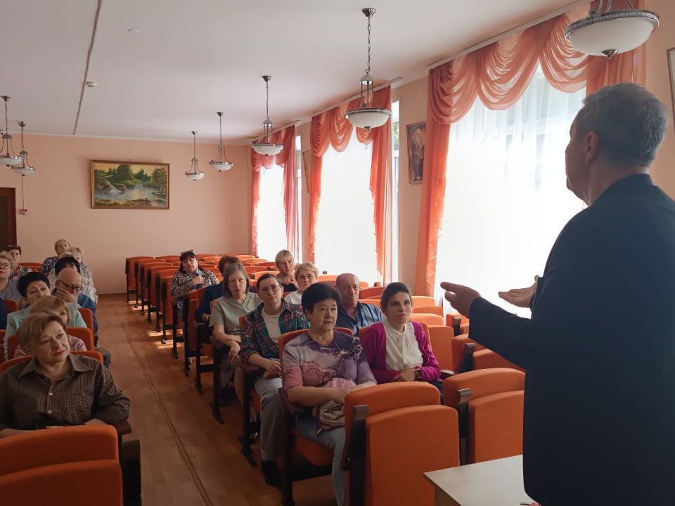 Михаил Желтяков: По Поручению Главы ДНР Дениса Пушилина продолжаю встречи с трудовыми коллективами учреждений культуры Донецкой Народной Республики Михаил Желтяков: По Поручению Главы ДНР Дениса Пушилина продолжаю встречи с трудовыми коллективами учреждений культуры Донецкой Народной Республики