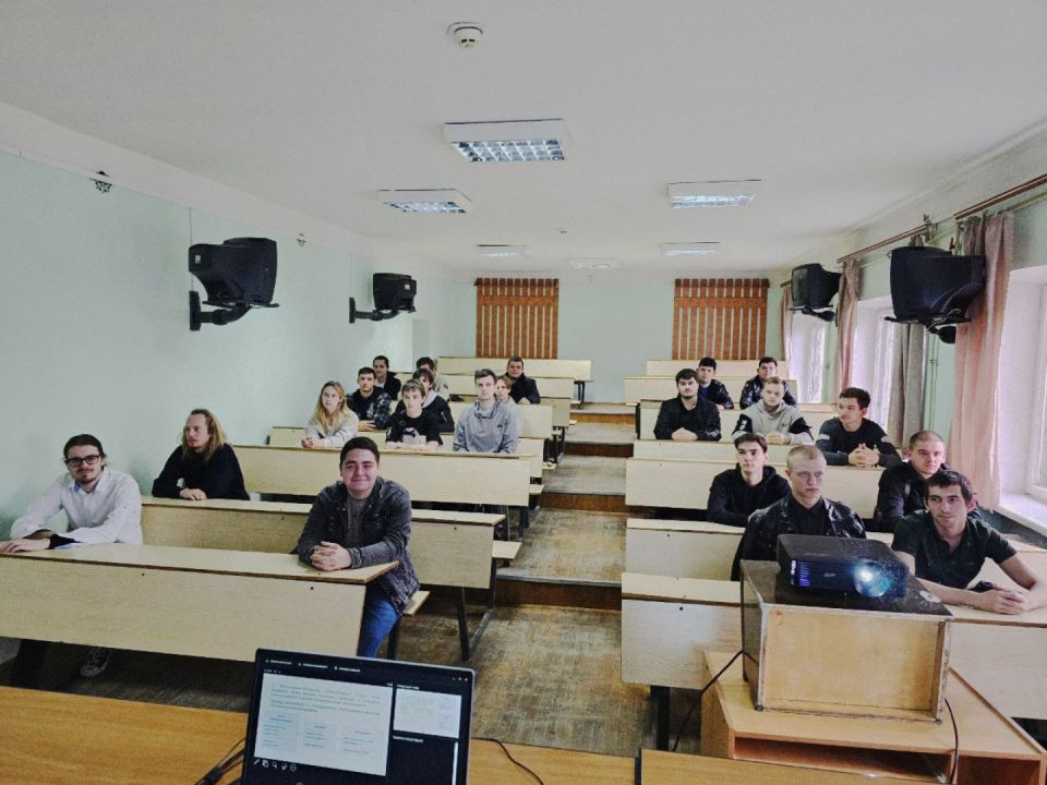 ДОНИЖТ: ПОДГОТОВКА КАДРОВ ДЛЯ ЖЕЛЕЗНЫХ ДОРОГ НОВОРОССИИ ДОНИЖТ: ПОДГОТОВКА КАДРОВ ДЛЯ ЖЕЛЕЗНЫХ ДОРОГ НОВОРОССИИ