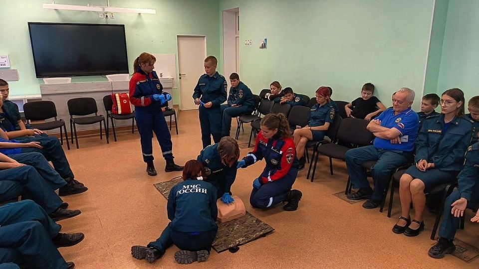В мариупольской школе №28 стартовал второй этап проекта Донецкого РО ВСКС «Школа антитеррора» В мариупольской школе №28 стартовал второй этап проекта Донецкого РО ВСКС «Школа антитеррора»