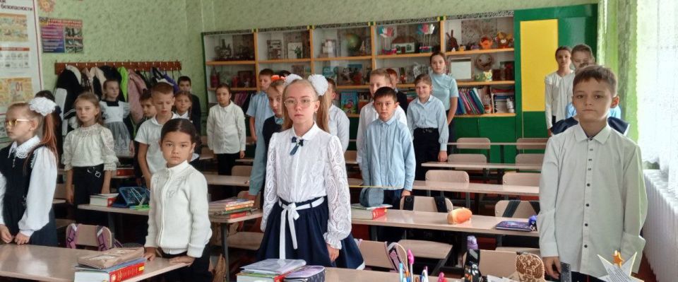 Детям планеты - мир без тревоги и слез Детям планеты - мир без тревоги и слез
