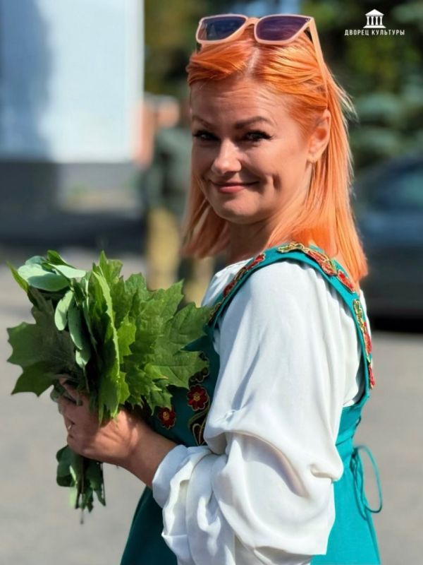 19 сентября сотрудники Харцызского городского Дворца культуры подарили школьникам путешествие вглубь русских традиций 19 сентября сотрудники Харцызского городского Дворца культуры подарили школьникам путешествие вглубь русских традиций